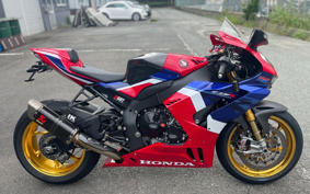 HONDA CBR1000RR-R FB SP 2022 SC82