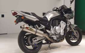YAMAHA FZS1000 FAZER 2004