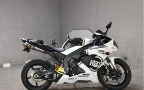 YAMAHA YZF-R1 2004 RN13