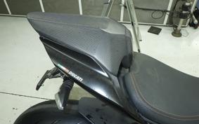 DUCATI STREETFIGHTER V4 S 2021
