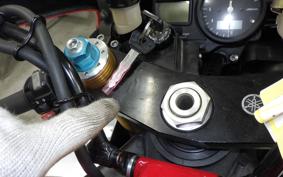 YAMAHA YZF-R7 2000