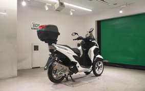 YAMAHA TRICITY 125 SE82J