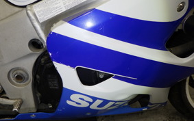 SUZUKI GSX-R750 2000