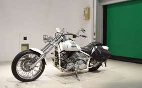 YAMAHA DRAGSTAR 400 2004