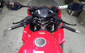 HONDA VFR800F 2018 RC79