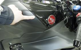 HONDA CBR600RR 2025 PC40