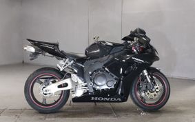 HONDA CBR1000RR SC57