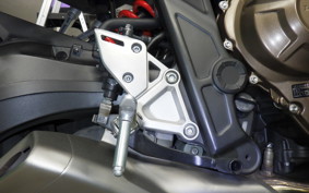 HONDA CB650R 2023 RH03
