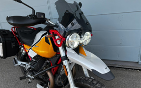 MOTO GUZZI V85 TT 2019 ZGUKW