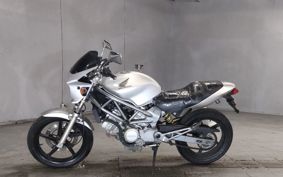 HONDA VTR 250 MC33