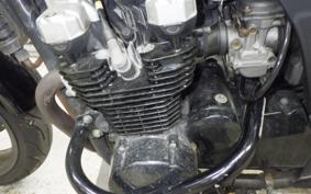 KAWASAKI ZR 700 2001 ZR750F