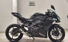 KAWASAKI ZX-25R ZX250E