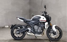 TRIUMPH  TRIUMPH  TRIDENT 660 LGL10U