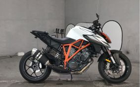 KTM 1290 SUPER DUKE R 2019 V3940