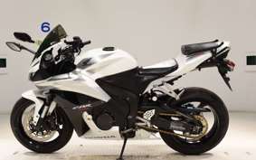 HONDA CBR600RR 2007 PC40