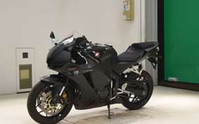 HONDA CBR600RR 2024 PC40