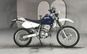SUZUKI DJEBEL250XC SJ45A