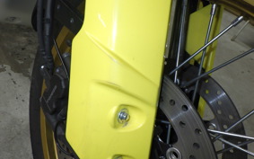SUZUKI Vｽﾄﾛｰﾑ1050DE 2023 EF11M