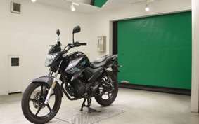 YAMAHA YS125 FAZER 2002