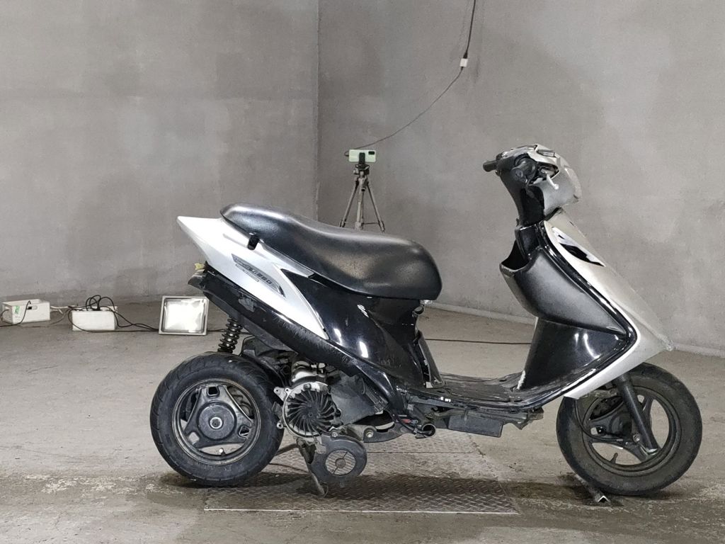 Фото Suzuki ADDRESS V125 с японского аукциона