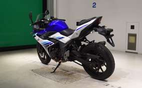 SUZUKI GSX250 R