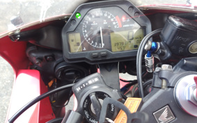 HONDA CBR600RR 2004 PC37