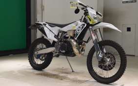 HUSQVARNA TE250I 2010