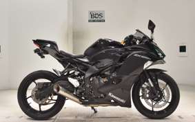 KAWASAKI ZX-25R ZX250E