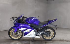 YAMAHA YZF-R125 RE06