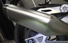 BMW M1000RR 2021