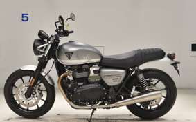 TRIUMPH STREET TWIN 2022