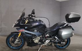 BMW S1000XR 2017 0D03