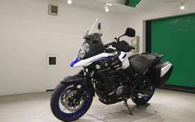 SUZUKI Vｽﾄﾛｰﾑ650XTA 2019 C733A