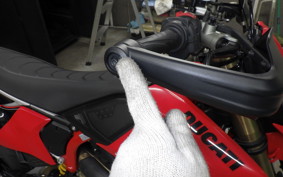 DUCATI HYPERMOTARD698モノ 2024
