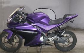 YAMAHA YZF-R125 RE06