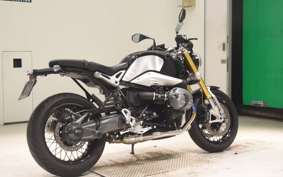 BMW R NINE T 2015