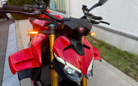 DUCATI STREET FIGHTER V4S 2025 7F00