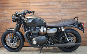 TRIUMPH  TRIUMPH  BONNEVILLE T120 BLACK  2021 DAD75H