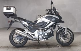 HONDA NC700X DCT RC63