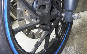 YAMAHA FZ25