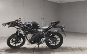 SUZUKI GSX-R125 DL33B