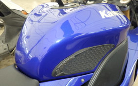 KAWASAKI ZX 10 NINJA R 2004 ZXT00C