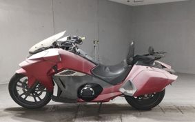 HONDA NM4 VULTUS -02 2015 RC82