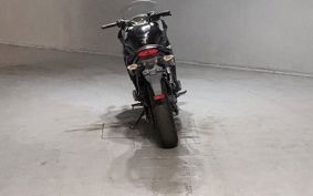 KAWASAKI ER600 F 2011 EXEC12