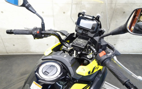 SUZUKI STROM 250 DS11A