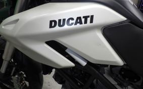 DUCATI HYPERMOTARD 796 2011