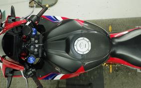 HONDA CBR600RR 2021 PC40