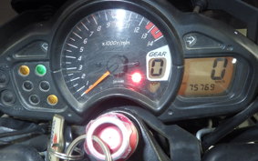 SUZUKI ｸﾞﾗﾃﾞｨｳｽ400 2010