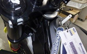 HUSQVARNA 701SM 2025
