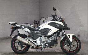 HONDA NC700X DCT RC63